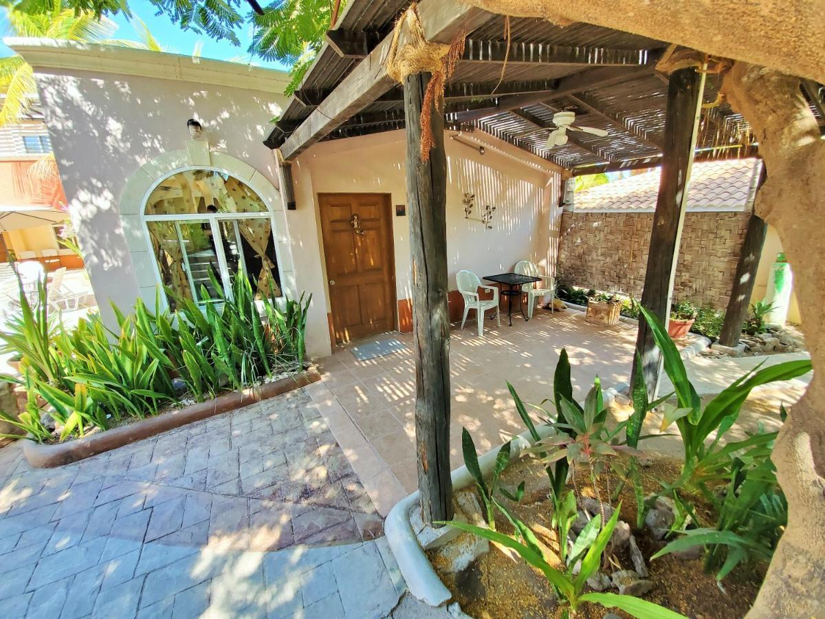 לורטו Coco Cabanas And Casitas Vacation Rentals מראה חיצוני תמונה